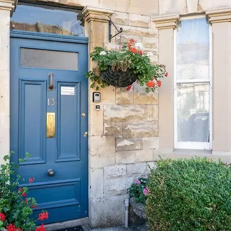 Central Bath Apartment Exterior photo