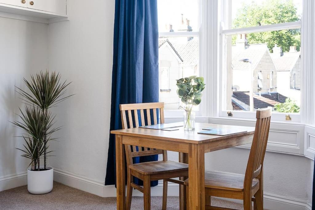 Апартаменты Central Bath Apartment